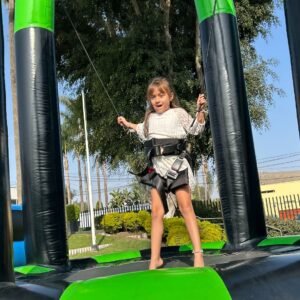 bungee-jumping-inflable-para-niños-saltador-con-arnes-brinko-lima